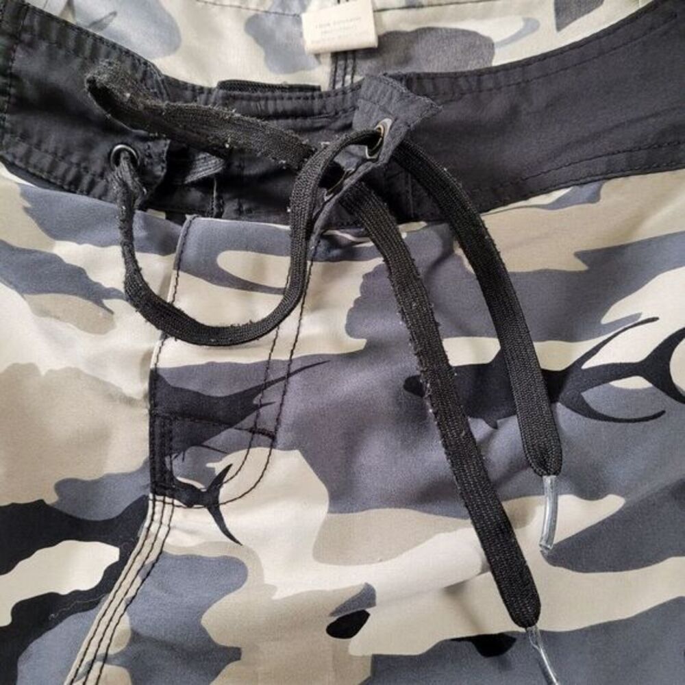 Pelagic Board Shorts Fishing Camo Camouflage Mens Size 32 - Picture 2 of 7